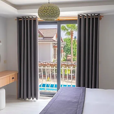Hotel West House Exclusive